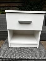 Gratis nachtkastje, Ophalen, Gebruikt, Minder dan 45 cm, Minder dan 55 cm