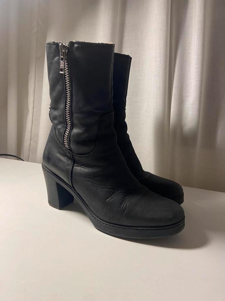 Laarsjes Malaspina gevoerd matzwart mt 39 zgan, Kleding | Dames, Schoenen, Zo goed als nieuw, Lage of Enkellaarzen, Zwart, Ophalen