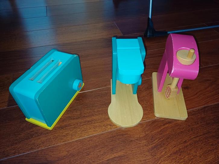 Houten Speelgoed Keukenapparaten Set, Kinderen en Baby's, Speelgoed | Houten speelgoed, Zo goed als nieuw, Meubelstuk of Keukentje