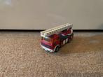 Siku 2819 - Mercedes 2232 brandweer ladderwagen, Hobby en Vrije tijd, Modelauto's | 1:50, Ophalen of Verzenden, Gebruikt, Bus of Vrachtwagen