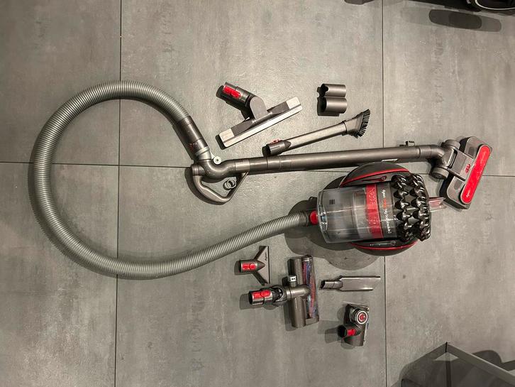 Dyson Big Ball Absolute 2 met accessoires, Witgoed en Apparatuur, Stofzuigers, Gebruikt, Stofzuiger, Minder dan 1200 watt, Reservoir