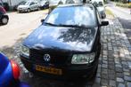 Volkswagen Polo 1.4-16V Comfortline 202 dkm apk tot 16-1-202, Voorwielaandrijving, 4 cilinders, 918 kg, Zwart