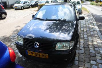 Volkswagen Polo 1.4-16V Comfortline 202 dkm apk tot 16-1-202 beschikbaar voor biedingen
