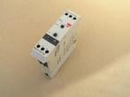 Timer tijdrelais Carlo Gavazzi EAA CT231M 24V DC / 230 V AC, Ophalen of Verzenden, Gebruikt