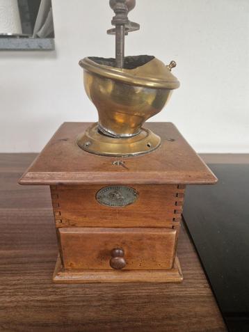 ZASSENHAUS koffiemolen beschikbaar voor biedingen