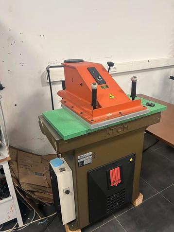 Atom stansmachine SE20 beschikbaar voor biedingen