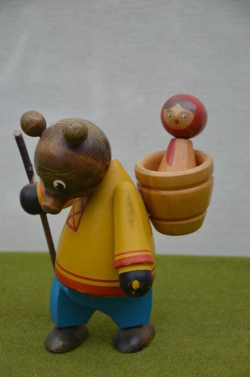 Oude houten Russische beer van het verhaal Masha en de beer, Verzamelen, Beren en Cherished Teddies, Gebruikt, Overige typen, Overige merken