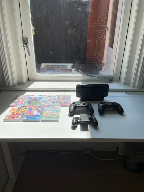 Nintendo switch grijs + games en controllers, Spelcomputers en Games, Games | Nintendo Switch, Nieuw, Avontuur en Actie, 3 spelers of meer