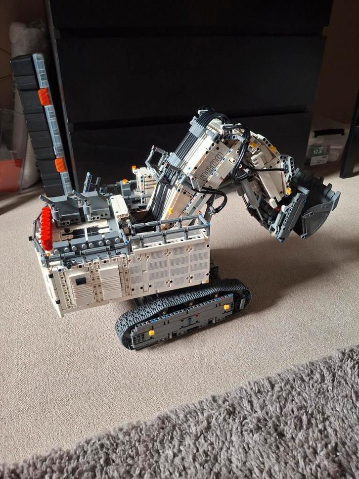 Lego Technic 42100 Liebherr, Kinderen en Baby's, Speelgoed | Duplo en Lego, Zo goed als nieuw, Lego, Complete set, Ophalen of Verzenden