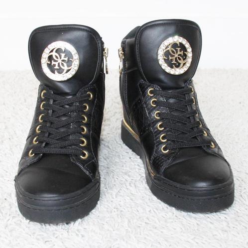 Prachtige Leren Guess Schoenen - s22 (Maat 38) € 65,-, Kleding | Dames, Schoenen, Zo goed als nieuw, Sneakers of Gympen, Zwart