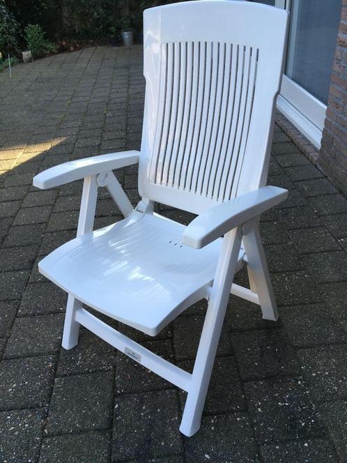 6 witte inklapbare Aquarius tuin-/terrasstoelen incl kussens, Tuin en Terras, Tuinstoelen, Zo goed als nieuw, Kunststof, Inklapbaar