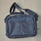 P385 Laptoptas (Staples) Luxe Laptoptas met draagriem, Computers en Software, Laptoptassen, Ophalen, 17 inch of meer, Nieuw, Schoudertas