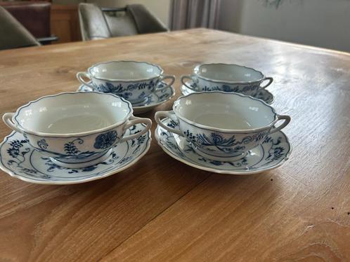 Blue Danube soepkop / soepkom met losse onderschotel, Antiek en Kunst, Antiek | Servies los, Ophalen of Verzenden