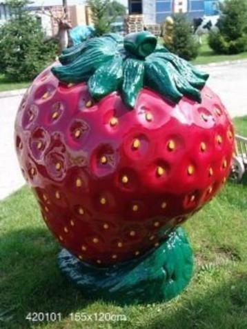 aardbei-peer-appel-kers-pruim-reclamebeelden-churros-koffie beschikbaar voor biedingen