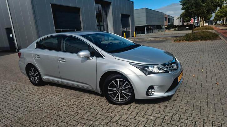 Toyota Avensis 1.8 16V Vvt-i Sedan 2012 Grijs, Auto's, Toyota, Particulier, Avensis, ABS, Achteruitrijcamera, Airbags, Airconditioning
