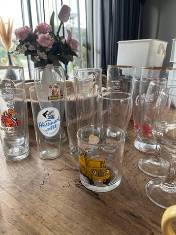 Diverse Glazen, Theeglazen, Mokken & Wijnglazen Bierglazen beschikbaar voor biedingen