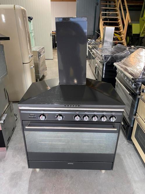 Smeg inductie met bijpassende afzuigkap, Witgoed en Apparatuur, Fornuizen, Zo goed als nieuw, Vrijstaand, Inductie, 5 kookzones of meer