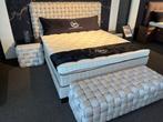 Demo/Sale: Serta Chess 180x200 incl. nachtkasten en bedbank, Huis en Inrichting, Slaapkamer | Boxsprings, Ophalen, Hotelchique
