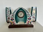 Vintage Gudrun klokkenstel klok met vazen kaststel, Antiek en Kunst, Ophalen
