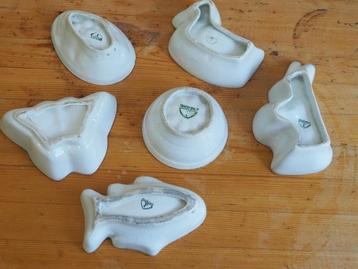     Chodziez vintage keramische puddingvormen beschikbaar voor biedingen