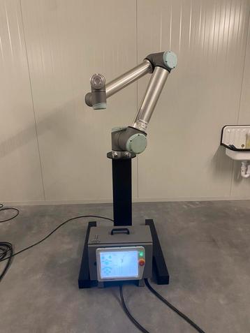 UR10 CB3 te cobot / robot beschikbaar voor biedingen