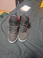 Jordan air flight legend black & red, Kleding | Heren, Schoenen, Ophalen of Verzenden, Zo goed als nieuw, Zwart
