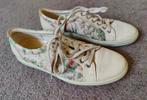 Zgan Ecco schoenen maat 42. Beige met bloemenprint, Ophalen of Verzenden, Zo goed als nieuw, Beige, Sneakers of Gympen