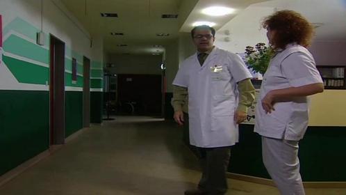 Acteur uit Het Huis Anubis gezocht (Ziekenhuis dokter), Verzamelen, Film en Tv, Gebruikt, Tv, Overige typen, Ophalen of Verzenden