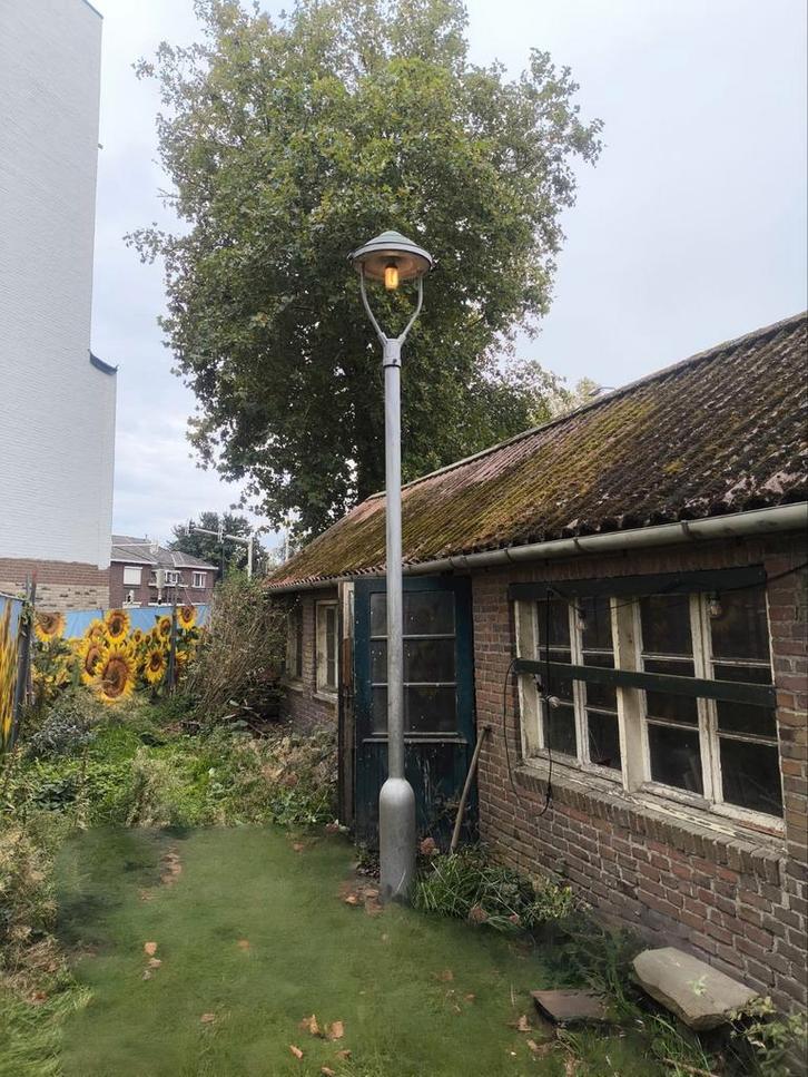 Klassieke IJzeren Lantaarnpaal - 4,5m hoog, Tuin en Terras, Buitenverlichting, Gebruikt, Staande lamp, IJzer, Netvoeding, Waterbestendig