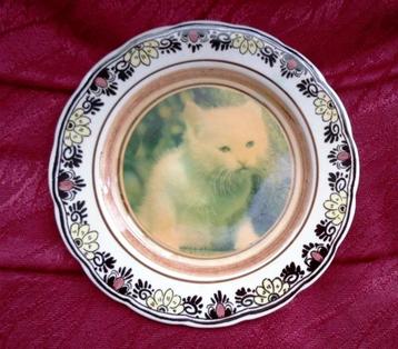 Gouds plateel wandbord met afbeelding kat. Made in Holland. beschikbaar voor biedingen
