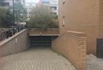Parkeerplaats in ondergrondse parkeergarage centrum Utrecht, Huizen en Kamers, Garages en Parkeerplaatsen, Utrecht