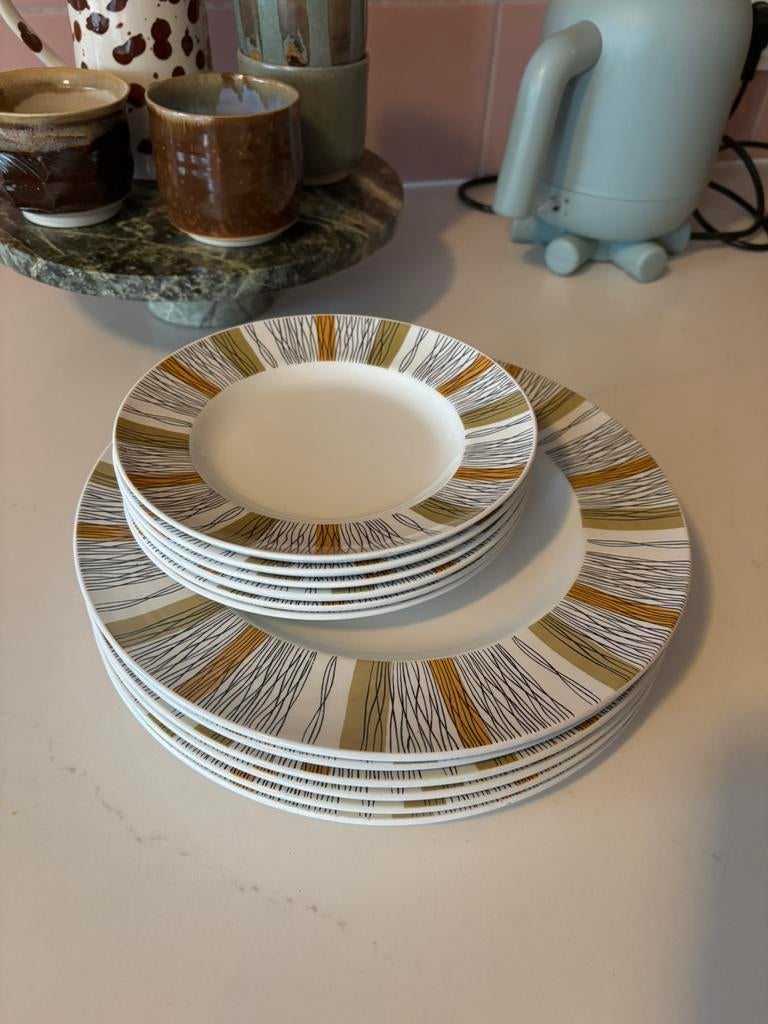 6 gebaks- en 6 dinerborden, mid century, Midwinter Sienna, Gebruikt, Ophalen of Verzenden, Bord(en), Overige stijlen