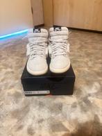 Air Jordan 1 high og utility white black maat 42,5, Kleding | Heren, Schoenen, Nike Jordan, Wit, Ophalen of Verzenden, Sneakers of Gympen
