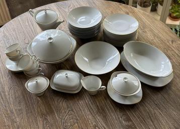 Hutschenreuther Hohenberg Porselein uit ca. 1940–1960 beschikbaar voor biedingen