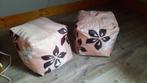2x poef, Ophalen of Verzenden, Rond, Minder dan 50 cm, 50 tot 75 cm