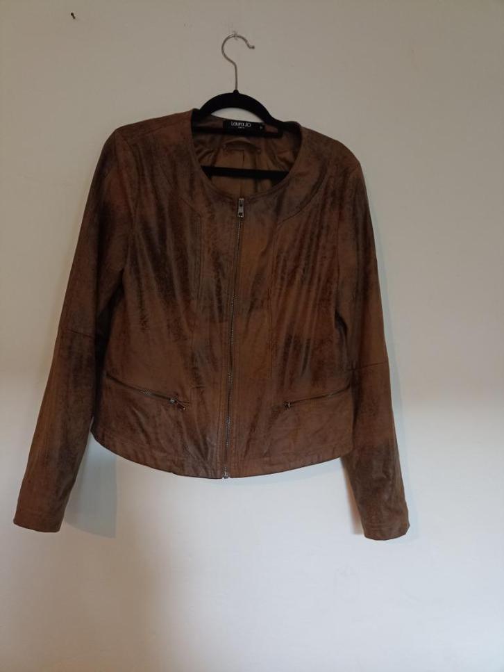 Suède jasje Laura Jo, Kleding | Dames, Jasjes, Kostuums en Pakken, Zo goed als nieuw, Jasje, Maat 38/40 (M), Bruin, Ophalen of Verzenden