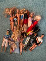 Diverse barbies, scooter, meubels en kleding, Kinderen en Baby's, Speelgoed | Poppen, Ophalen, Zo goed als nieuw, Barbie
