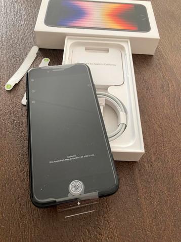 Iphone SE 2022 zwart 5G 64gb nieuw/garantie!Te koop/ruil beschikbaar voor biedingen