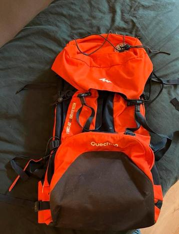Quechua forclaz 50 liter bacpack beschikbaar voor biedingen