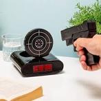 Nieuwe Schietwekker - Zwarte Gun Alarm Clock, Ophalen of Verzenden, Nieuw, Digitaal, Wekker of Tafelklok