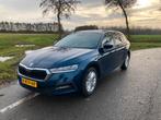 Skoda Octavia 1.0 TSI E-tech Mhev 110pk DSG 2021 Blauw, Auto's, Stof, Blauw, Stationwagon, 19 km/l