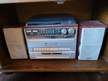 Stereo installatie beschikbaar voor biedingen