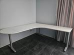 Mooi hoekbureau Ikea te koop in Tilburg centrum., Huis en Inrichting, Bureaus, Ophalen of Verzenden, Gebruikt