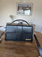 Jacquemus le Bambino tas, Sieraden, Tassen en Uiterlijk, Tassen | Schoudertassen, Zwart, Zo goed als nieuw, Leer, Ophalen