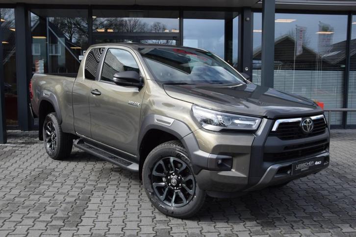 Toyota HILUX 2.8 D-4D X-TRA CAB INVINCIBLE A/T VAN, Auto's, Toyota, Bedrijf, Overige modellen, 4x4, ABS, Adaptive Cruise Control