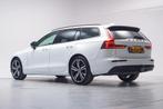 Volvo V60 2.0 B3 Essential Facelift Aut. [ Navi Camera Carpl, Auto's, Volvo, Automaat, 4 cilinders, 1969 cc, 1634 kg