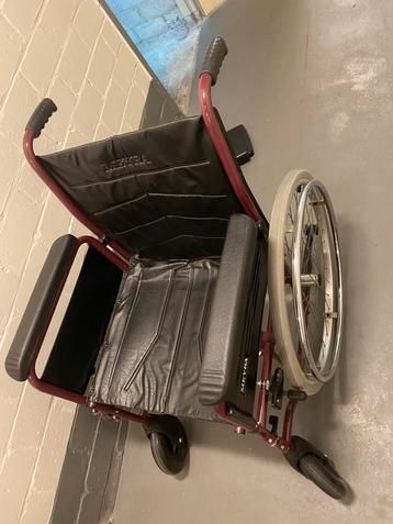 Nauwelijks Gebruikte Rolstoel – Opvouwbaar en Comfortabel beschikbaar voor biedingen