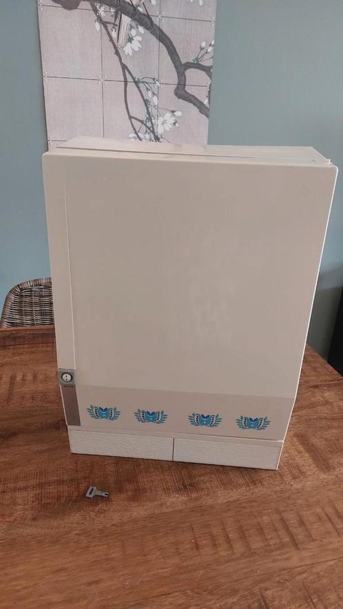Vintage Gerda medicijnkastje, Huis en Inrichting, Badkamer | Badkamermeubels, Gebruikt, Overige typen, Minder dan 100 cm, Minder dan 50 cm