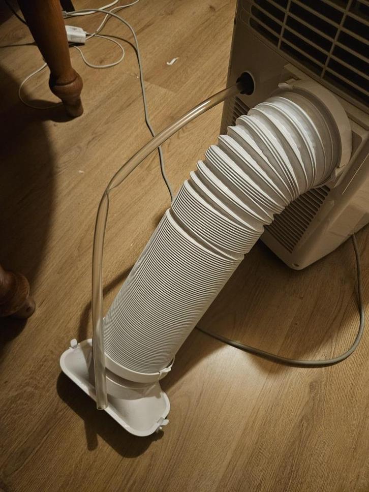 OK Airco 520, Witgoed en Apparatuur, Airco's, Zo goed als nieuw, Mobiele airco, Minder dan 60 m³, 2 snelheden, Koelen en Ontvochtigen