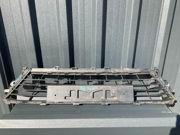 Bumper Grill Renault Megane 4 622542307R Rooster Gril 21101 beschikbaar voor biedingen